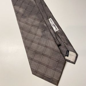 Grey Tie